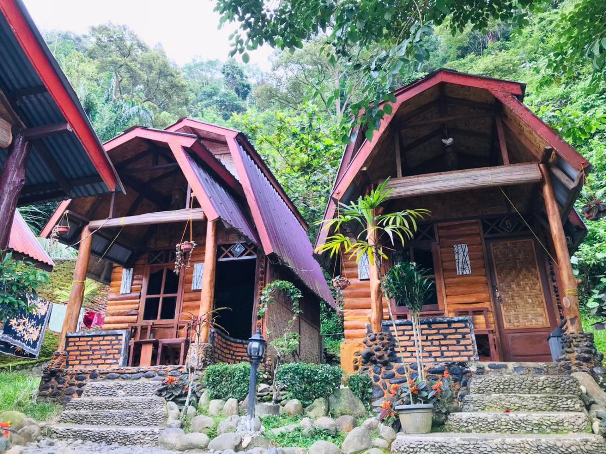 Lucky Bamboo'Bungalows-Resto And Orangutan Jungle Trekking Tours Bukit Lawang Εξωτερικό φωτογραφία